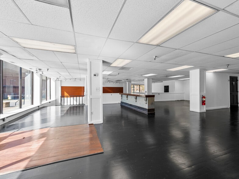 More Photos Of 1 Battle Sq, Asheville Apartments For Lease