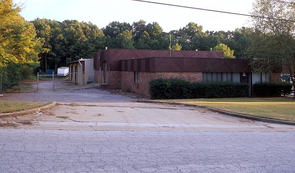 More Photos Of 4625 Stonegate Industrial Blvd, Stone Mountain Industrial For Sale