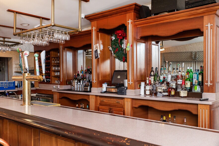 More Photos Of 126 Mariaville Rd, Schenectady General Retail For Sale