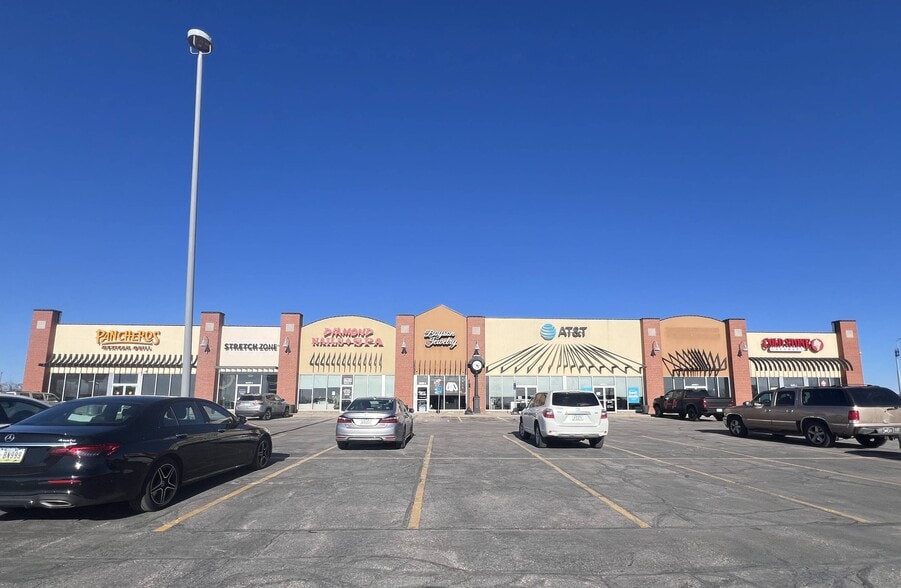 More Photos Of 4701 SE 1st Ave, Cedar Rapids General Retail For Lease