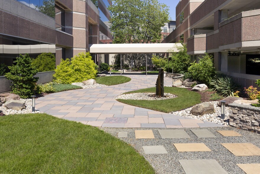 More Photos Of 12150 Monument Dr, Fairfax Office For Lease