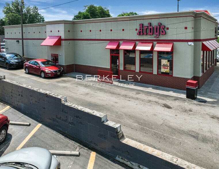 More Photos Of 822 Cosby Hwy, Newport Fast Food For Sale