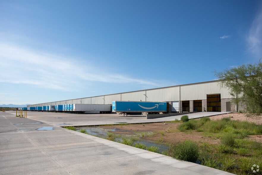 More Photos Of 7225 S Kolb Rd, Tucson Warehouse For Lease