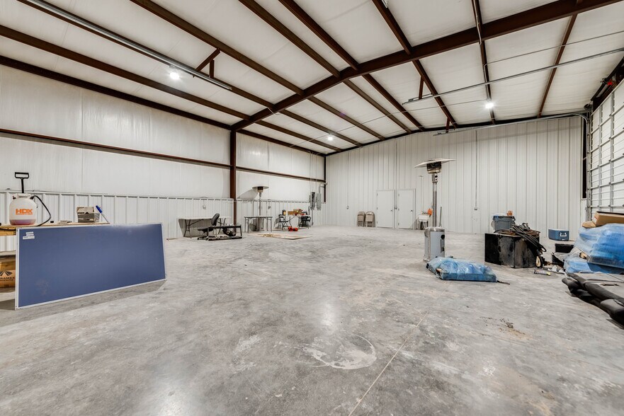 More Photos Of 1610 E County Road 153, Midland Industrial For Lease