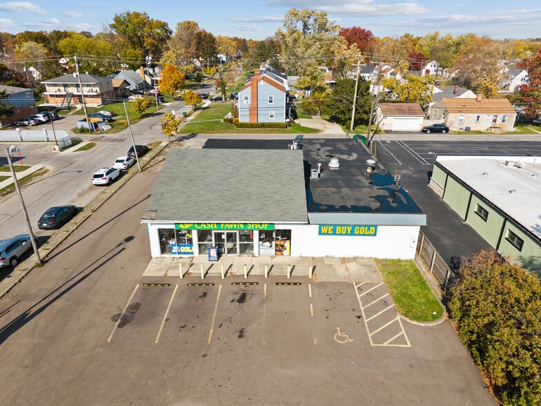 More Photos Of 3210 E Main St, Columbus Freestanding For Sale
