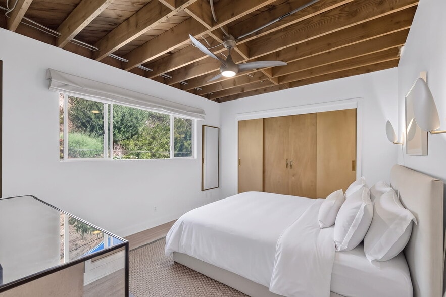 More Photos Of 22357 Pacific Coast Hwy, Malibu Apartments For Sale