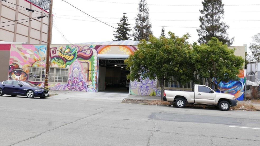 Primary Photo Of 2148 Brush St, Oakland Warehouse For Sale