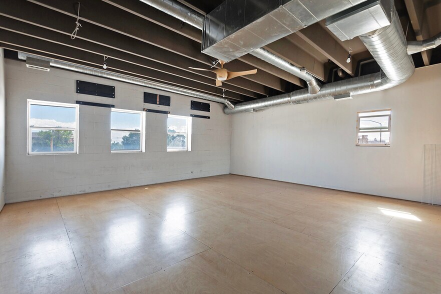 More Photos Of 821 E 400 S, Salt Lake City Storefront Retail Office For Sale