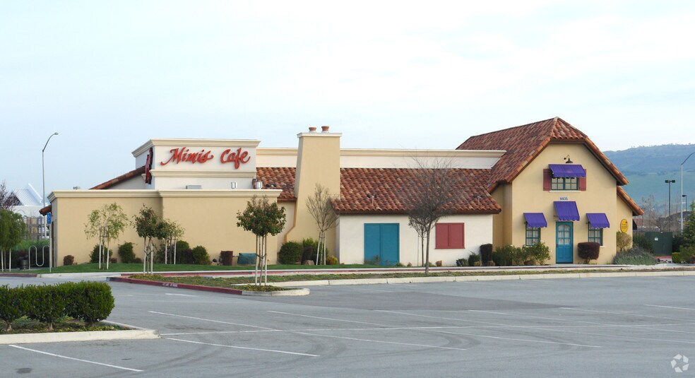 More Photos Of 6935 Camino Arroyo, Gilroy Restaurant For Lease