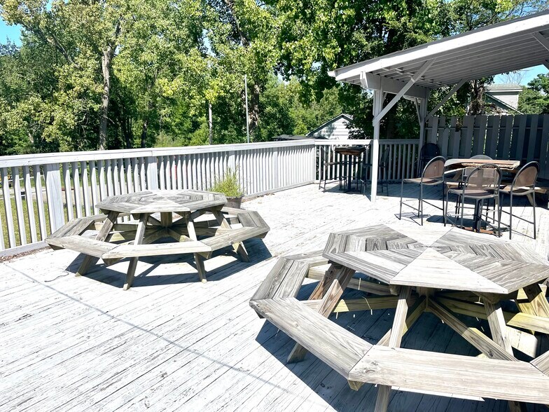 More Photos Of 7830 Olde 8 Rd, Macedonia Restaurant For Sale