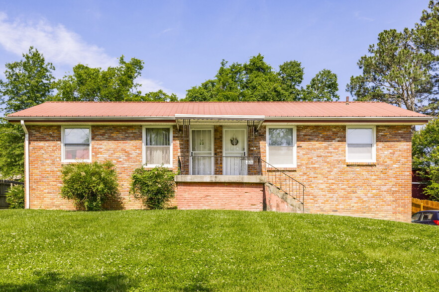 Primary Photo Of 515 Donald St, Goodlettsville Apartments For Sale