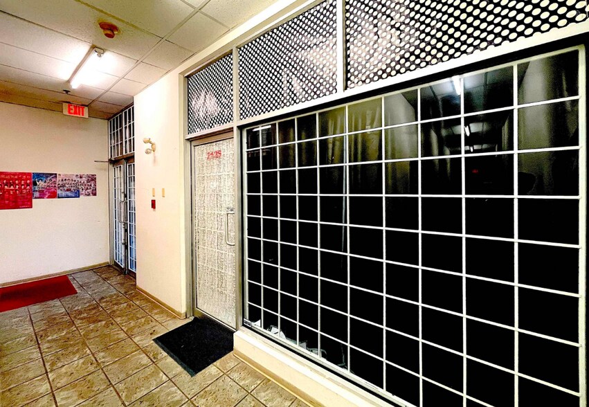 More Photos Of 8580 Alexandra Rd, Richmond Storefront Retail Office For Sale