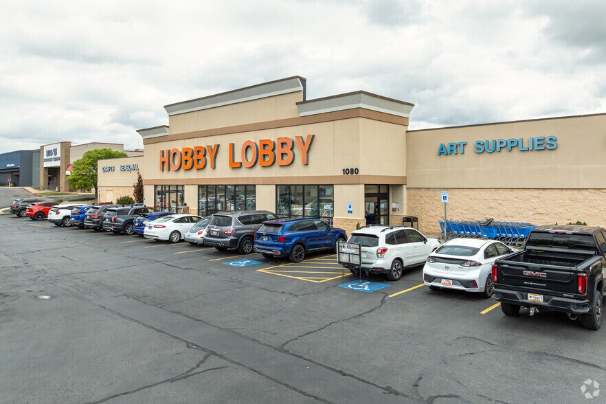 Primary Photo Of 1070-1080 N Main St, Layton Freestanding For Sale