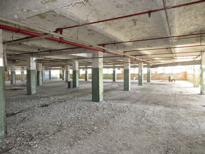 More Photos Of 224 Main St, Marseilles Industrial For Sale