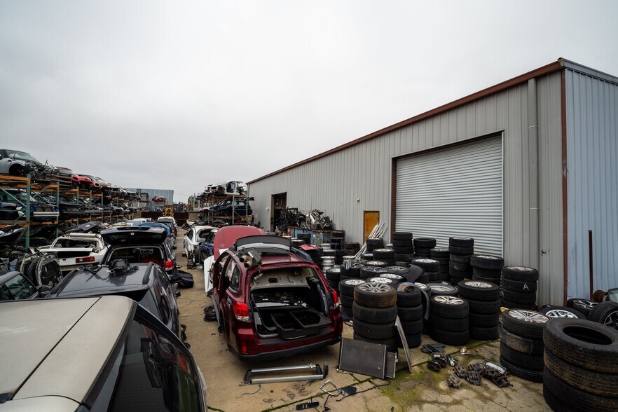 More Photos Of 3567 Recycle Rd, Rancho Cordova Warehouse For Sale