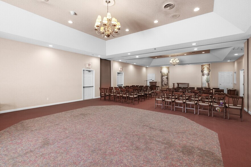 More Photos Of 16394 Glory Ln, Eden Prairie Funeral Home For Sale