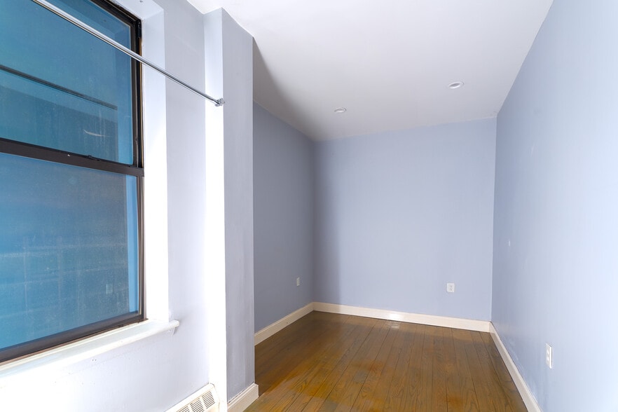 More Photos Of 950-952 Bergen St, Brooklyn Apartments For Sale