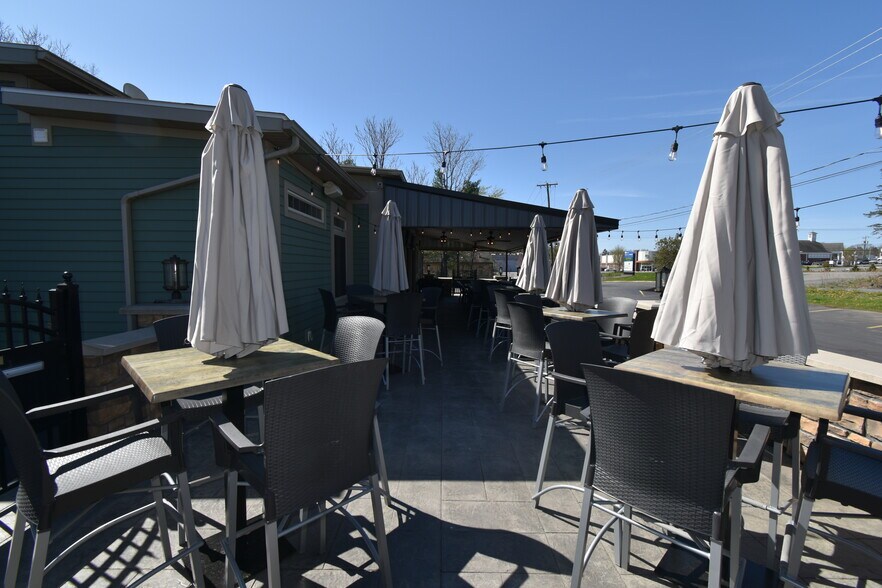 More Photos Of 1021 Rt-146, Clifton Park Restaurant For Sale