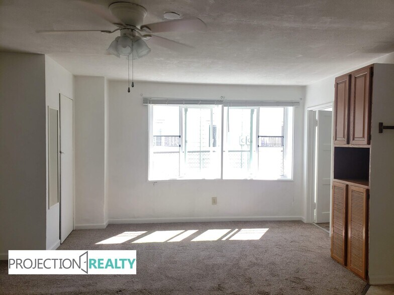 More Photos Of 8016 N Ida Ave, Portland Apartments For Sale