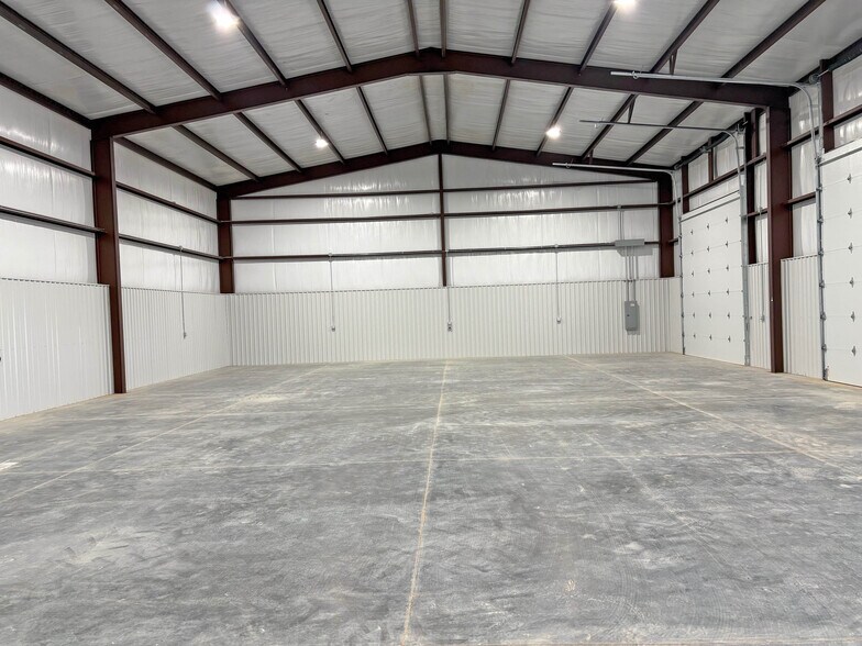 More Photos Of 1344 338 loop, Odessa Industrial For Lease