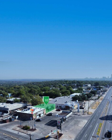 More Photos Of 2820 S Lamar Blvd, Austin Freestanding For Lease