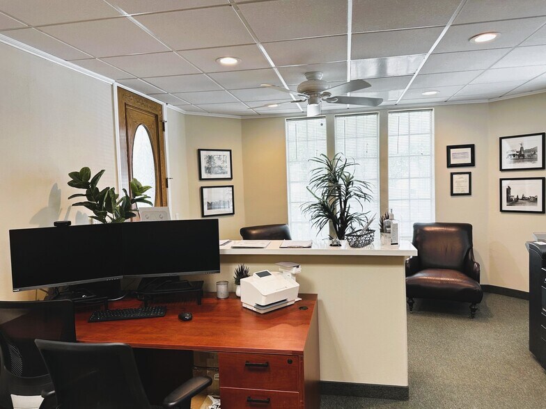 More Photos Of 8419 La Mesa Blvd, La Mesa Medical For Lease