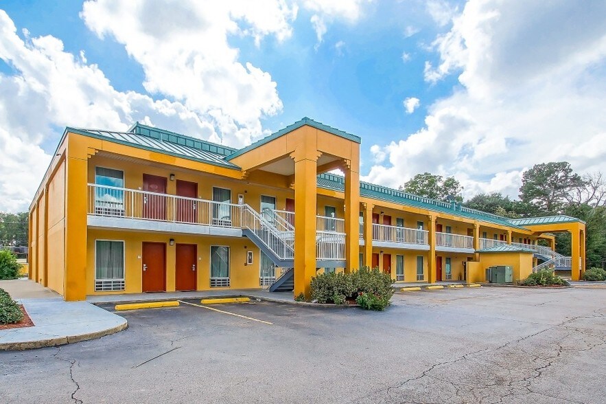 More Photos Of 337 Devereaux Dr, Natchez Hotel For Sale