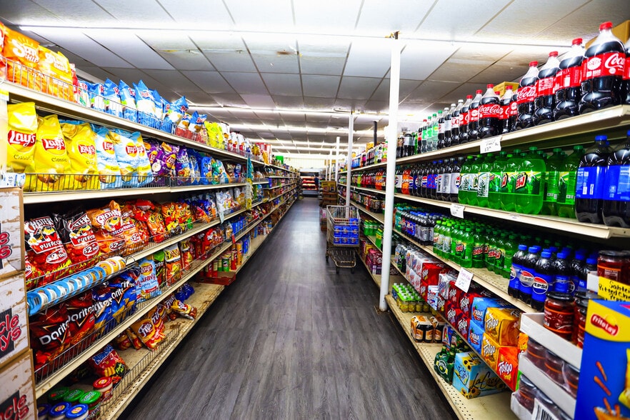 More Photos Of 9875 S Dixie Hwy, Erie Supermarket For Sale