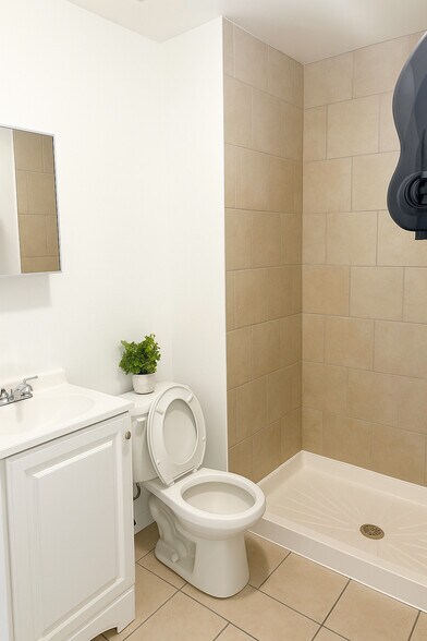 More Photos Of 1610 N Carey St, Baltimore Apartments For Lease