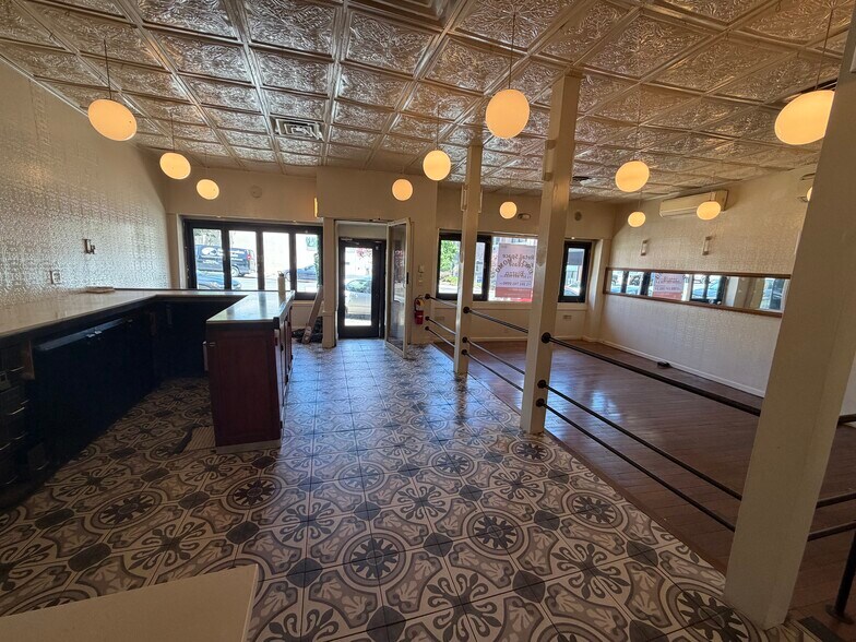 More Photos Of 702-720 Bloomfield Ave, Montclair Storefront For Lease