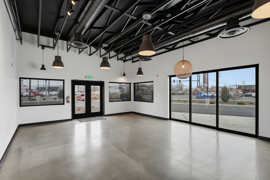 More Photos Of 1802 1st, Yakima Restaurant For Lease