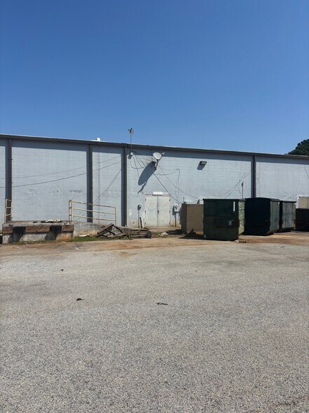 More Photos Of 966 Big a Rd, Toccoa General Retail For Lease