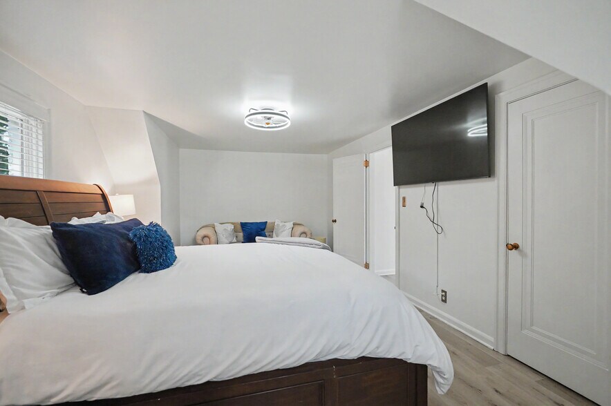 More Photos Of 9248 Woodworth Rd, North Lima Apartments For Sale