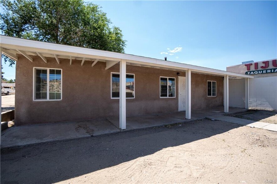 More Photos Of 14290-14298 Hesperia Rd, Victorville Bar For Sale