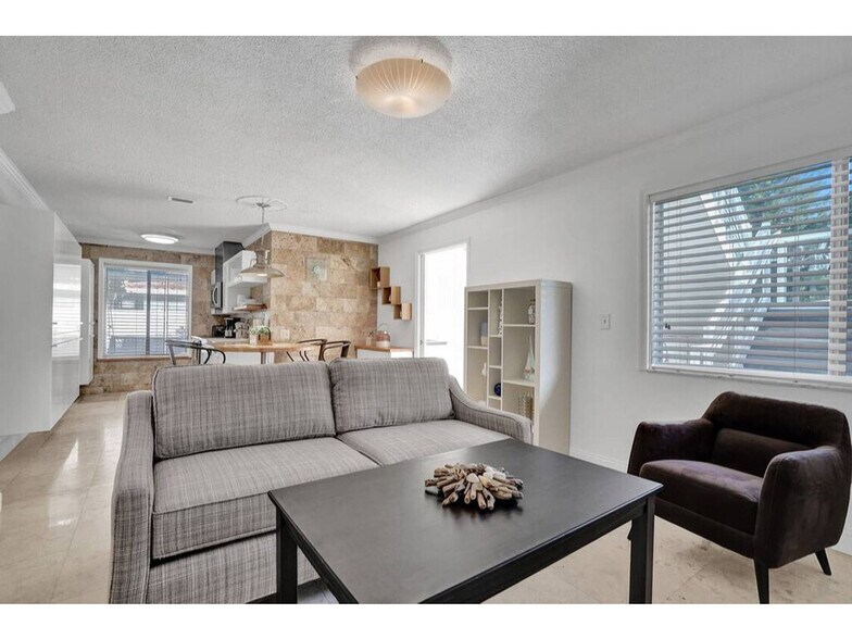 More Photos Of 3215 NE 7th St, Pompano Beach Apartments For Sale