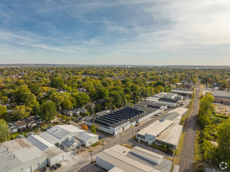 More Photos Of 5206 S 38th St, Saint Louis Warehouse For Lease