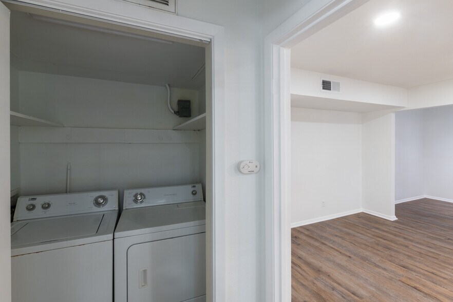 More Photos Of 5921 Gaston Ave, Dallas Apartments For Sale