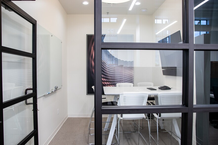 More Photos Of 201 S Broadway Ave, Albert Lea Loft Creative Space For Lease