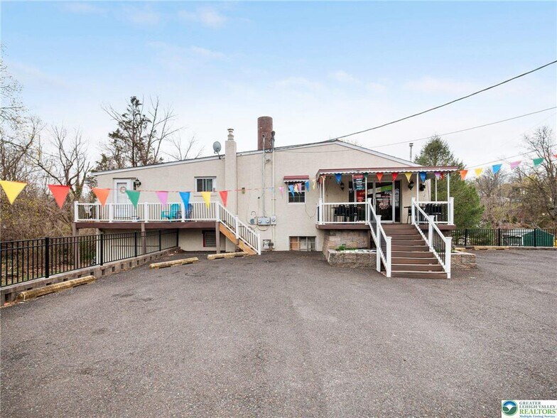 More Photos Of 1463 Limeport Pike, Coopersburg Restaurant For Sale