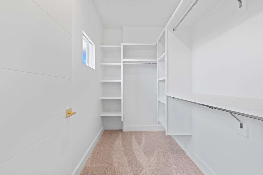 More Photos Of 1011 S Orchard St, Boise Apartments For Sale