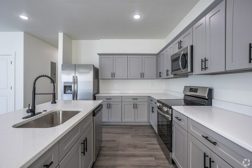 More Photos Of 209 Boozer St, Hogansville Apartments For Sale