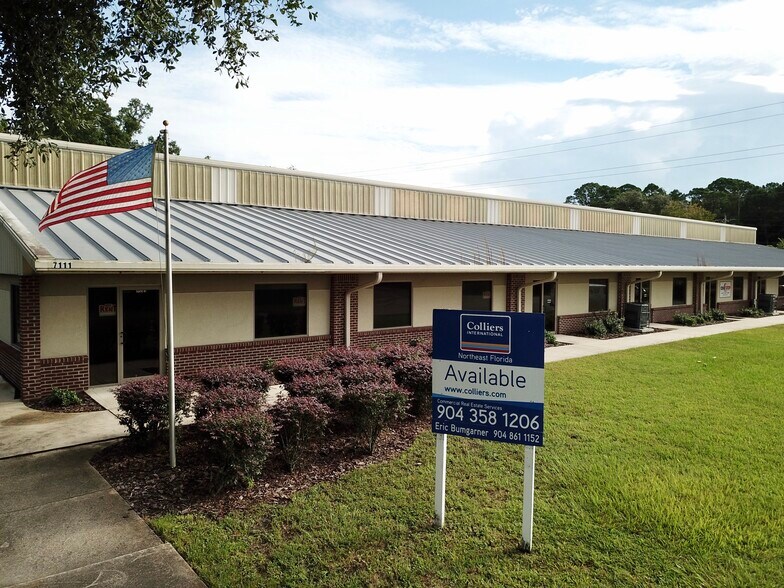 More Photos Of 7111 Davis Creek Rd, Jacksonville Warehouse For Lease
