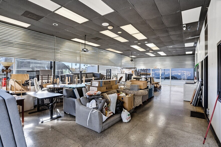 More Photos Of 3630 E Florida Ave, Hemet Auto Dealership For Sale