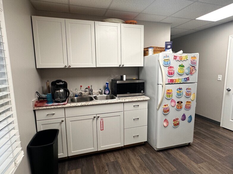 More Photos Of 790 Hist 441 hwy, Demorest Office For Sale