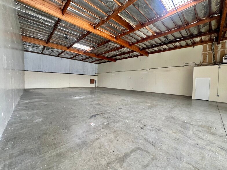 More Photos Of 4455-4487 Rowland Ave, El Monte Warehouse For Lease