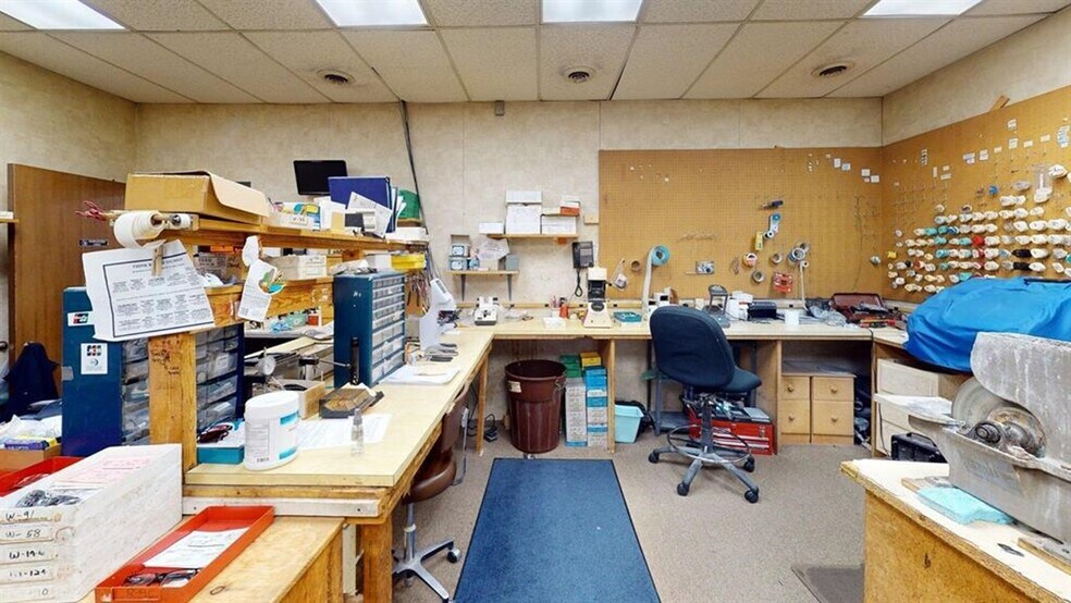 More Photos Of 2819 5th Ave, Huntington Medical For Sale