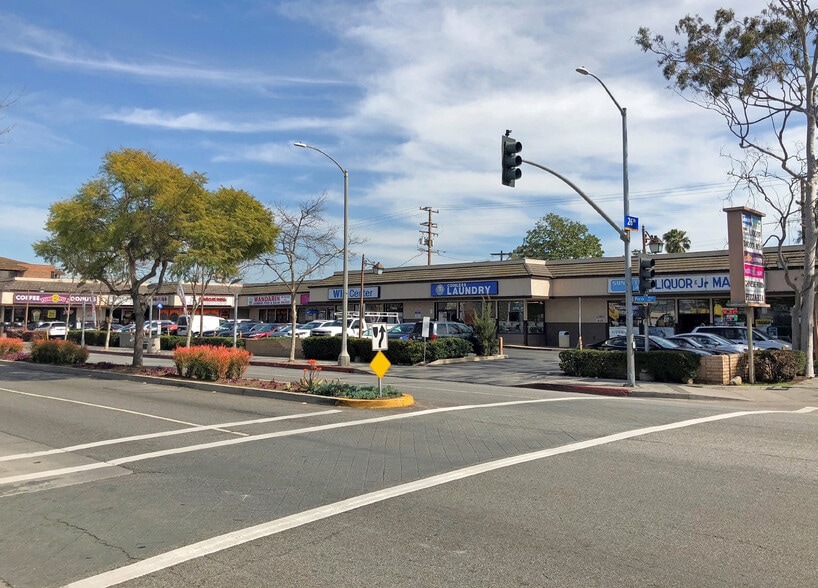 Primary Photo Of 2606-2608 Pico Blvd, Santa Monica Unknown For Lease