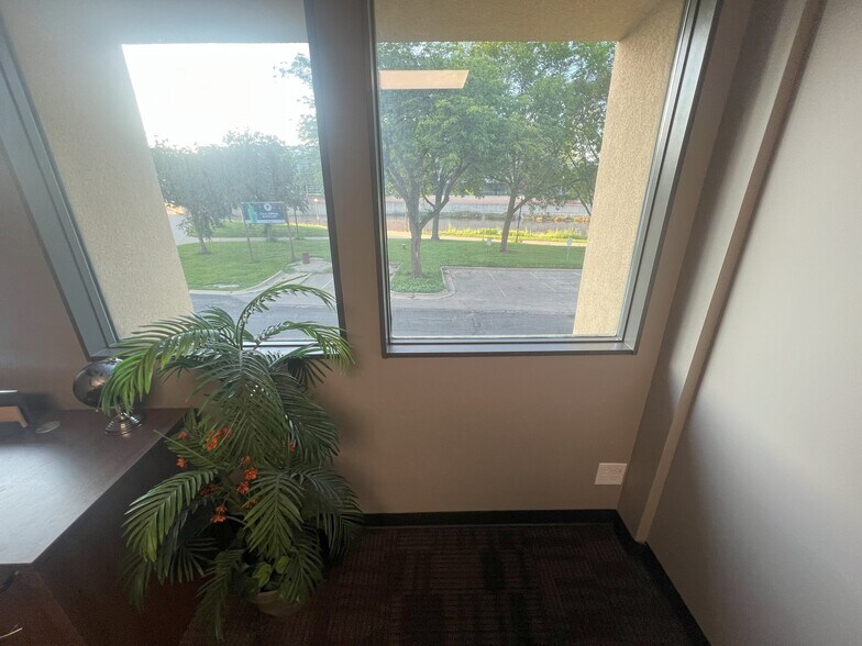 More Photos Of 300 3rd Ave SE, Rochester Medical For Sale