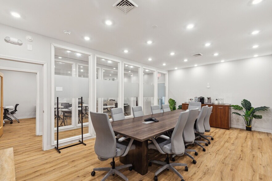 More Photos Of 6713 Ogontz Ave, Philadelphia Office For Lease