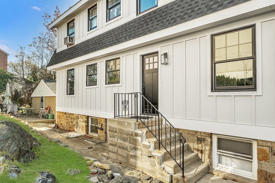 More Photos Of 200 Main St, Eastchester Apartments For Sale